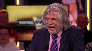 Johan Derksen deed dutje in auto Ze dachten dat ik dood was  VOETBAL INSIDE [upl. by Ydiarf977]