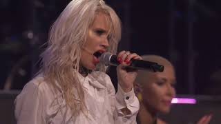 GRL  Ugly Heart Live  iTunes Festival 2014 [upl. by Terrye]