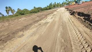 Como é feito terraplanagem em vias de veículos em uma obra de terraplanagem obra construction [upl. by Luemas]