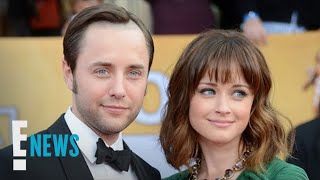 Gilmore Girls Alexis Bledel amp Vincent Kartheiser SPLIT  E News [upl. by Prasad884]