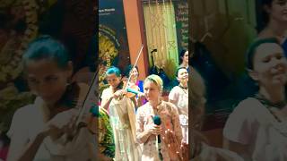 Shyama Aan Baso brindaban dance kirtan radheradhe radhekrishna radhe ytshort shortvideo 💯❤️🙏 [upl. by Bartel]