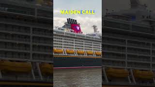 Kreuzfahrtschiff Disney Dream 2 in Hamburg  Zeitraffer time lapse shipspotting [upl. by Potash456]