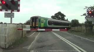 Kempston Hardwick Level Crossing [upl. by Erline79]