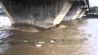 Manggahan Floodway during Typhoon Pedring 27Sep2011 [upl. by Boynton]