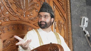 Mirwaiz speaks at Jamia Masjid after four weeks of House Arrest [upl. by Nyluqcaj247]