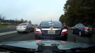 Under Cover Cop Flashes Rear Strobes in Traffic [upl. by Besnard]