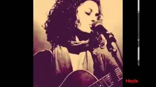 Emel Mathlouthi  Naci en Palestina آمال مثلوثي [upl. by Efi]