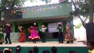 Thangangale tamil song pums poonaikuttaipallam dance [upl. by Aysab]