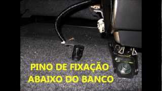 Fixação do tapete NISSAN TIIDA [upl. by Airdnekal]