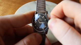 How to wind a vintage mechanical watch [upl. by Aicirtan683]