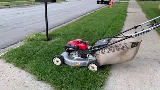 Honda HR214SXA Mows the Grass [upl. by Novelc]