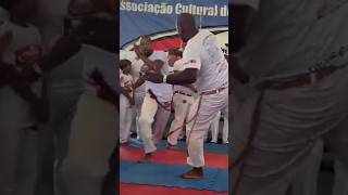 Roda de Capoeira capoeiratreina bambas artsmartial shorts [upl. by Rheinlander]