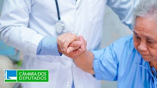 Falta de médicos geriatras no Brasil  27112024 [upl. by Lisa]