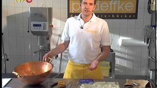 Rezept Kokosmakronen backen mit Dominic Padeffke von der BäckereiKonditorei Padeffke aus Mössingen [upl. by Esinert208]