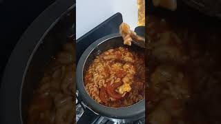 Receita do Macarrão na Panela de pressão 1 Minutos Com Queijo prato Queijo ralado molho [upl. by Metzger]