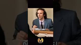 Quando vai in banca a chiedere un prestito short robertobenigni [upl. by Meda]