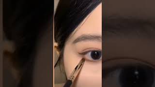 Eyeliner lagane ka tarikaeyeliner tutorial for beginnershow to draw eyeliner [upl. by Assitruc]