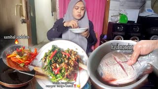 IKAN HASIL MANCING‼️menu sarapan kali ini ikan bawal  tumis kangkung tempe sengirsambal🔥 [upl. by Jordana]