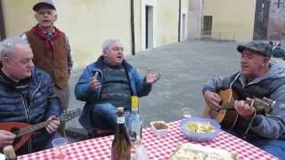 Canto popolare in dialetto bresciano a Cigole Brescia Sagra di San Martino [upl. by Lisabeth860]