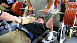 SuperTrainingTV Bench Night 622011 Mark Bell 900 with Commentary [upl. by Yeltneb935]