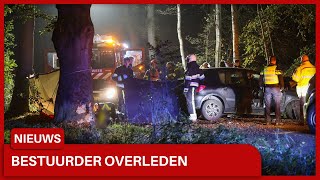 Man overleden nadat hij controle verliest over auto en crasht tegen boom in Sint Nicolaasga [upl. by Ehcrop]