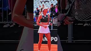 Magda Linette practica Prague Open 2024 QF [upl. by Yzdnil]