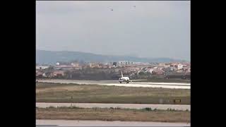 Caravelle III FZACE take off from Lisbon airport [upl. by Combs]