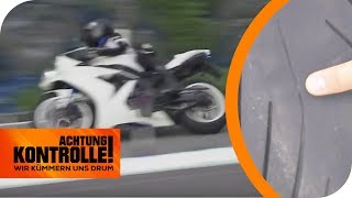 Nur 06mm Reifenprofil Lässt die Polizei das Motorrad weiterfahren  Achtung Kontrolle kabel eins [upl. by Lunette]