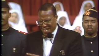 Louis Farrakhan Saviours Day 1992 Black amp White A Solution to the Race Problem Part 5 [upl. by Enahsal93]