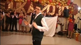 Parodie 12 nauczycieli II LO im Jana Kasprowicza w Kutnie  Studniówka 2010 [upl. by Nic]