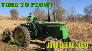 John Deere 3020 plowing [upl. by Skoorb]