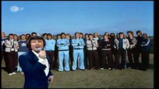 Udo Jürgens amp die dt Fußballnationalmannschaft  Buenos Dias Argentina  1978 [upl. by Nwotna]