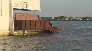 Barge crashes cause damage as Mississippi River runs high [upl. by Ennasus]