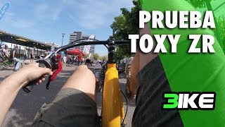 Probando bicicleta reclinada Toxy ZR en Spezi [upl. by Nitsej]