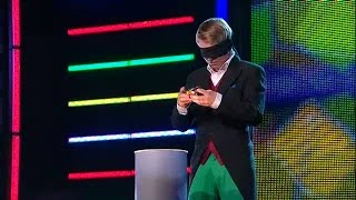 This guy solves a Rubiks Cube while blindfolded in under 60 seconds  Talang TV4 [upl. by Ainalem]