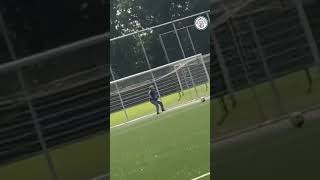 Bij FC KATER uit Amersfoort wordt rigoreus uitverdedigd 😂👏 [upl. by Aenej926]