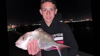 George Tsamouras catching a 41cm snapper at Queens Wharf Newcastle Harbour [upl. by Relyc]