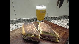 Sandwich cubano por un argento [upl. by Keeton]