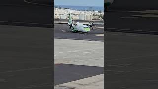 Busy lanzarote airport Binter ATR 72600 RYANAIR Boeing 737 MAX 8200 planespotting shorts [upl. by Novah]