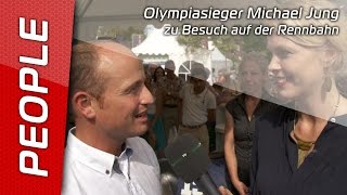 Olympiasieger Michael Jung zu Besuch auf der Rennbahn [upl. by Nade185]