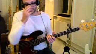 Too Hot To Trot  Commodores  bass playalong [upl. by Nerac618]