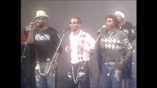 Papa Wemba amp Bana malongi  Santa [upl. by Gabbie]