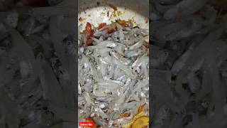 শীতে টমেটো ও আলু দিয়ে কাচকি মাছের তরকারি। kaschkimach fish recipe Sumaiyanoshin [upl. by Acissej]