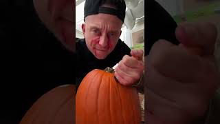 Anzeige Part 1 Wer schnitzt den besseren Halloween Kürbis 🎃 halloween kürbis [upl. by Chil]