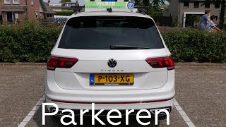 VOORUIT IN EEN PARKEERVAK PARKEREN [upl. by Jamil]