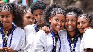 Tegegne Ayele ተገኘ አዬለ ጥርስ አይገለጥም ወዳጁን ካላዬ ethiopian azmari masinko [upl. by Anotyal851]