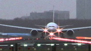 Amazing Crosswind Takeoff Emirates B777 at RW24 AMS [upl. by Azer29]