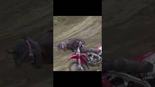 Gautier Paulin 2016crash motocross honda yamaha [upl. by Aidyn]