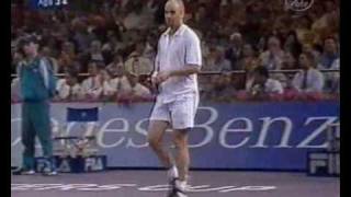 Lleyton Hewitt vs Andre Agassi Masters Cup 2001  Sydney Round Robin [upl. by Butterworth]