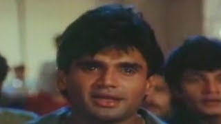 Darwaje Pe Tere Baarat  Video Song  Krishna  Sunil Shetty Karisma Kapoor [upl. by Cis339]